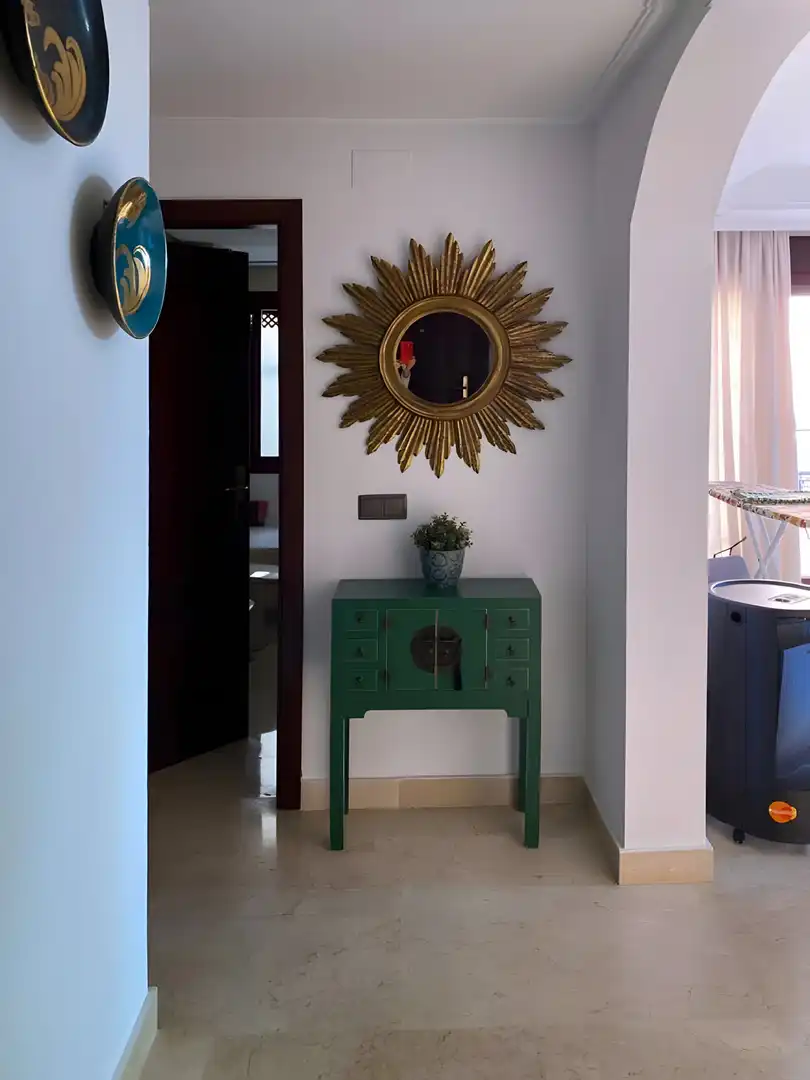 Erdgeschoss zum Verkauf in Marbella mit Klimaanlage, Heizung und Terrasse