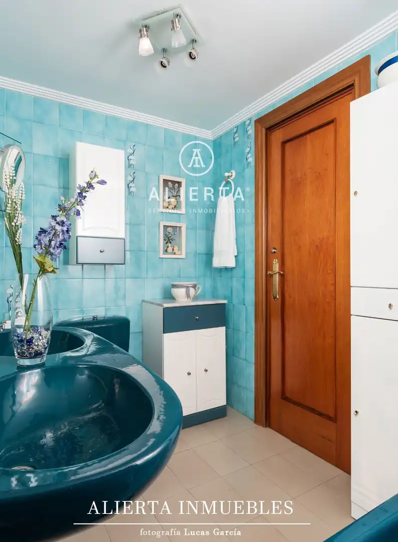 Bathroom of Flat for sale in Zaragoza  with Air Conditioner, Heating and Terrace
