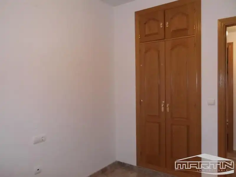 Habitación de Piso de alquiler en Lucena con Aire acondicionado, Terraza y Trastero