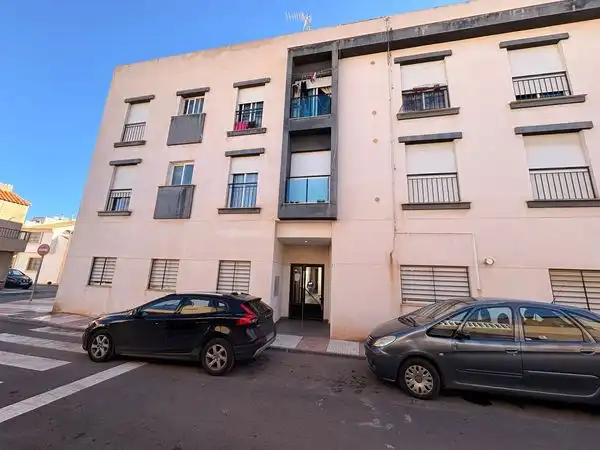 Vista exterior de Piso en venta en Roquetas de Mar