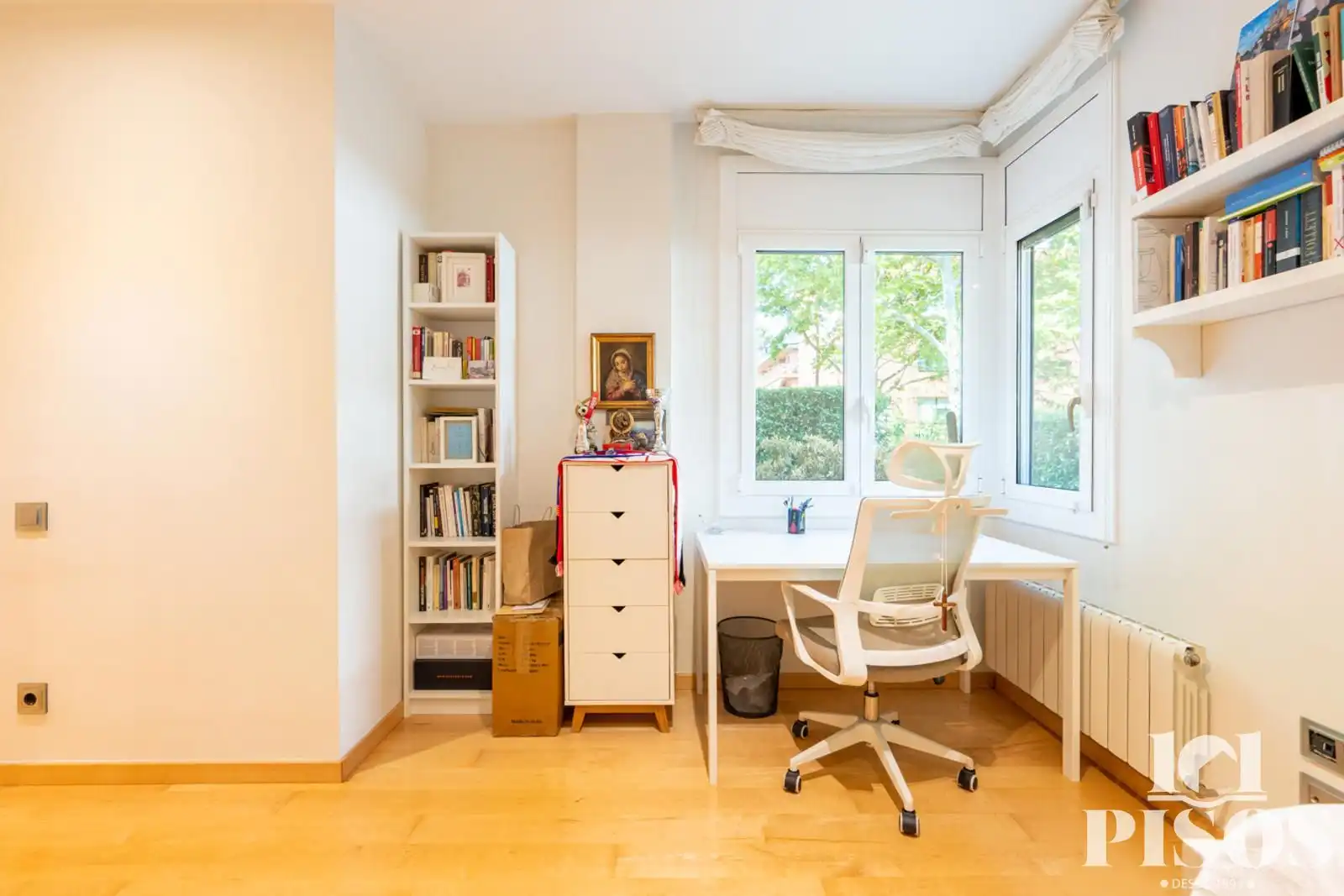 Bedroom of Flat for sale in Sant Cugat del Vallès  with Air Conditioner, Heating and Private garden