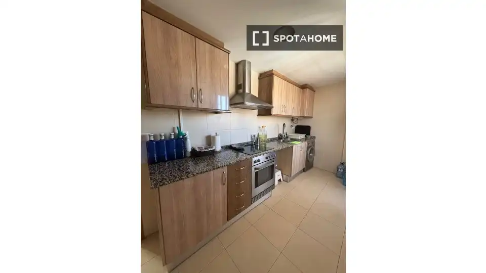 Kitchen of Flat for share in Benaguasil  with Air Conditioner, Heating and Furnished