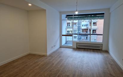 Living room of Flat to rent in  Madrid Capital  with Terrace