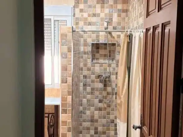Baño de Piso en venta en Benamargosa con Terraza y Trastero