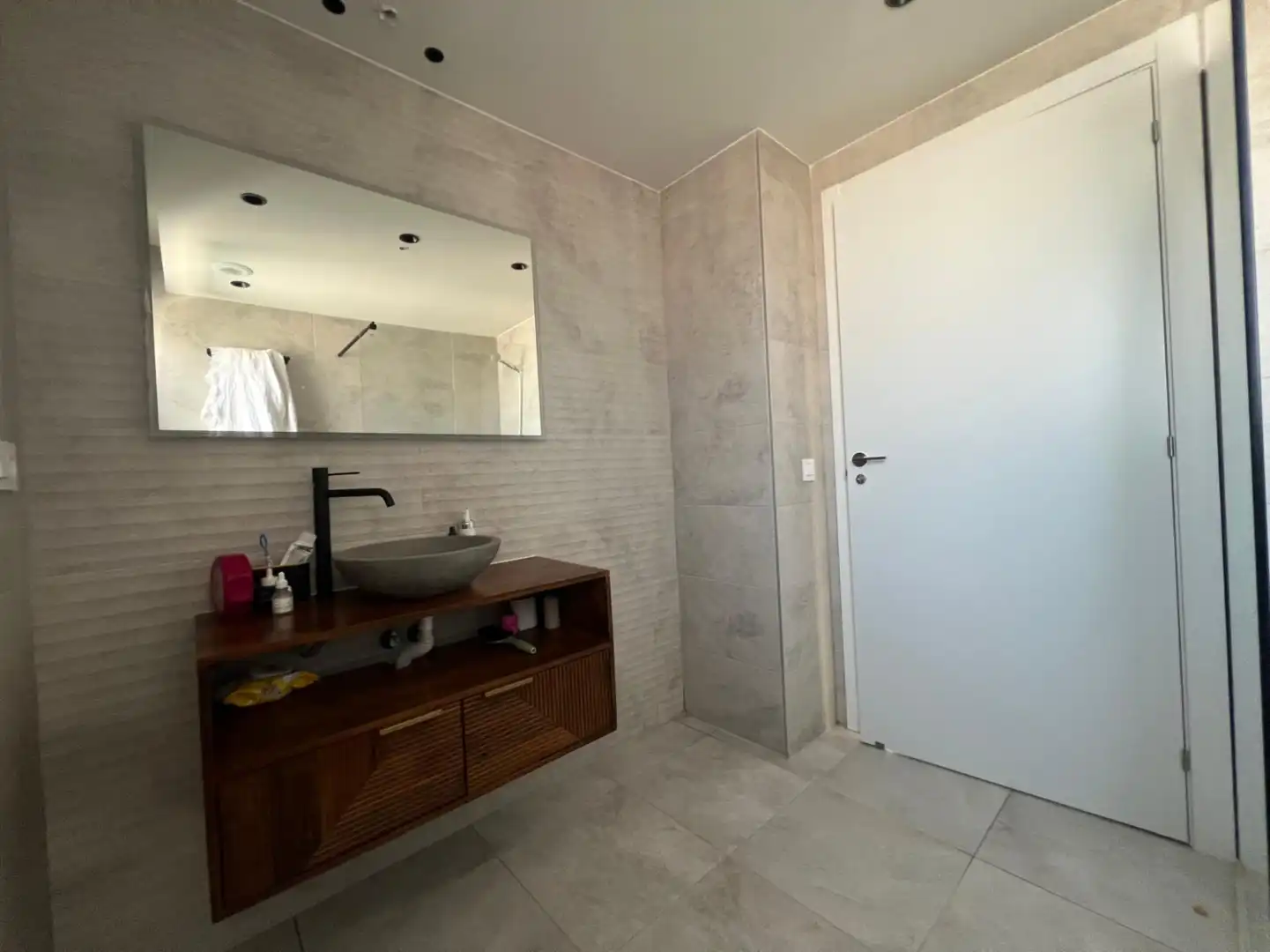 Bathroom of Flat for sale in Lardero  with Heating, Private garden and Parquet flooring