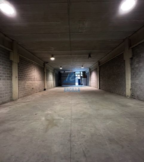 Foto 2 von Fabrikhallen zum Verkauf in Artunduaga Etxadia, 1, Urbi, Basauri