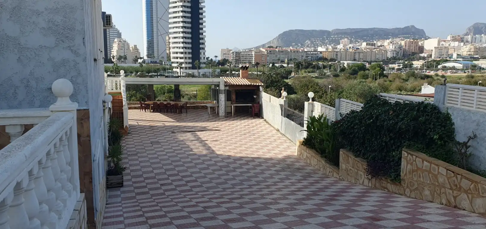 Chalet con terraza en venta en Marisol Park - Ortembach - Los Almendros, imagen 3