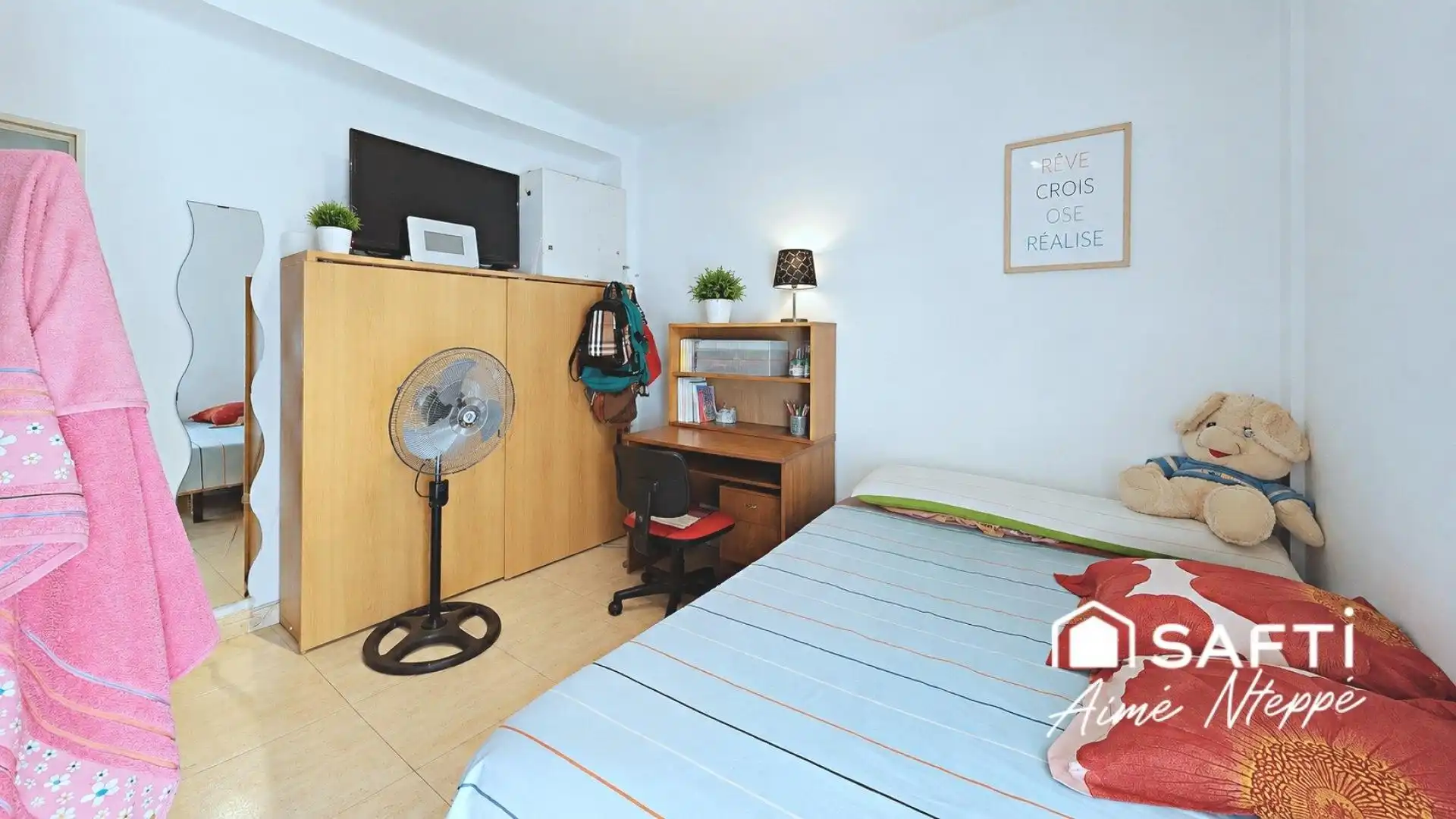 Bedroom of Flat for sale in Girona  with Heating, Furnished and Balcony