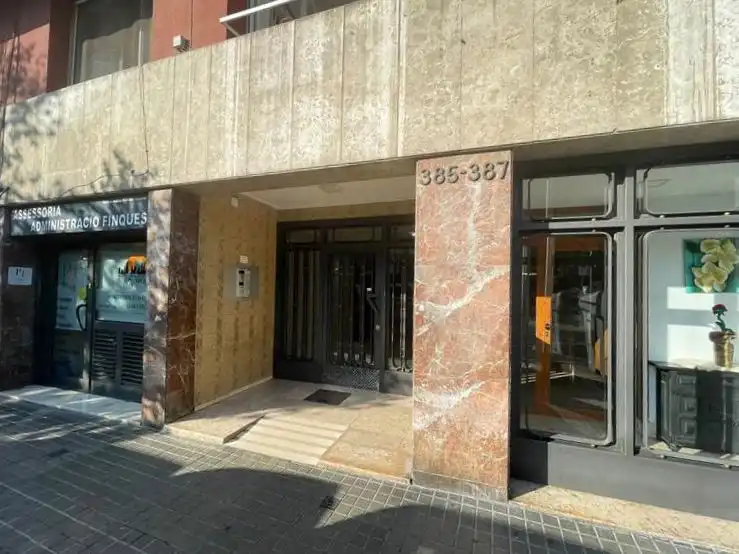Apartament en venda a Sants - Montjuïc, imagen 2