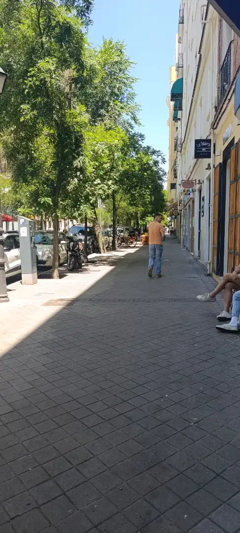 Außenansicht von Wohnung zur Miete in Madrid mit Klimaanlage, Heizung und Möbliert