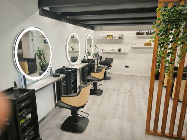 Local comercial en Alquiler en Calle del Poeta Joan Maragall, 35 en Castillejos - Cuzco