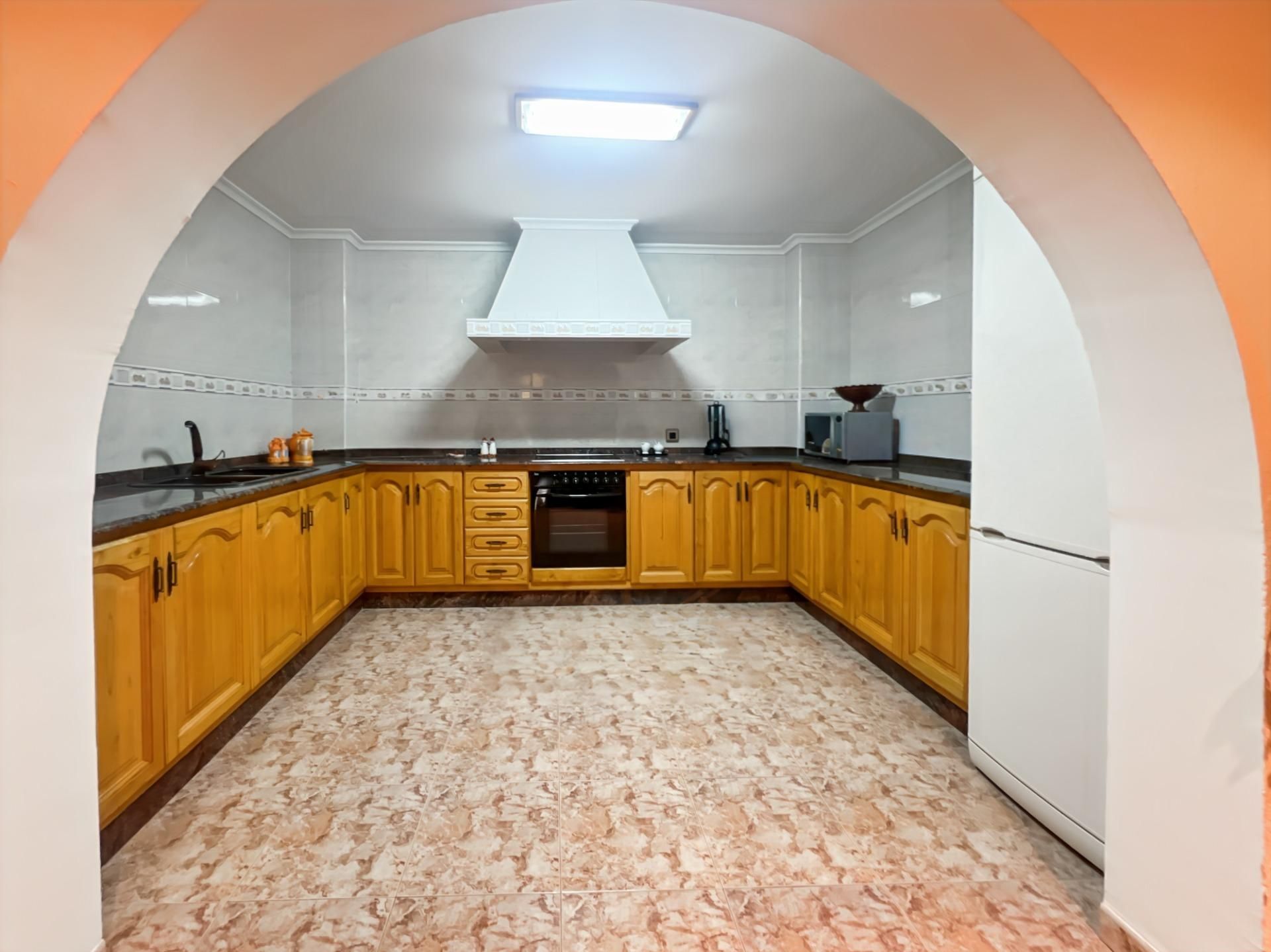 Cuina de Casa o xalet en venda en Almazora / Almassora amb Aire condicionat i Terrassa