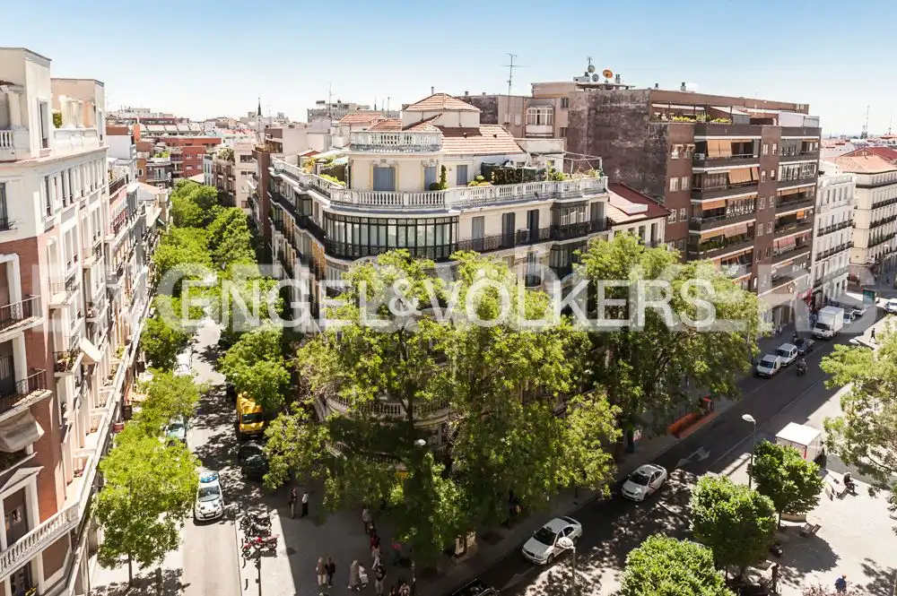 Vista exterior de Pis de lloguer en Madrid amb Aire condicionat, Calefacció i Traster