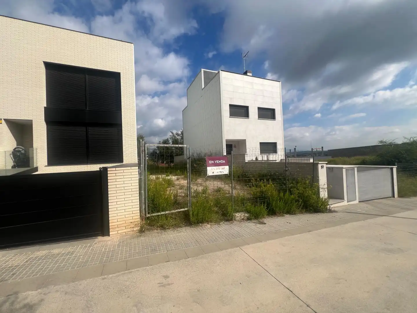 Terrenos y solares en venta en Calle CHET BAKER