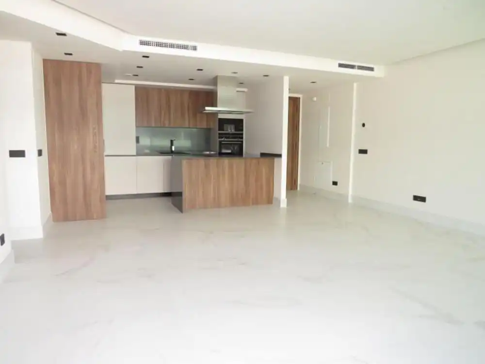 Apartament amb piscina en venda a San Pedro de Alcántara, imagen 4