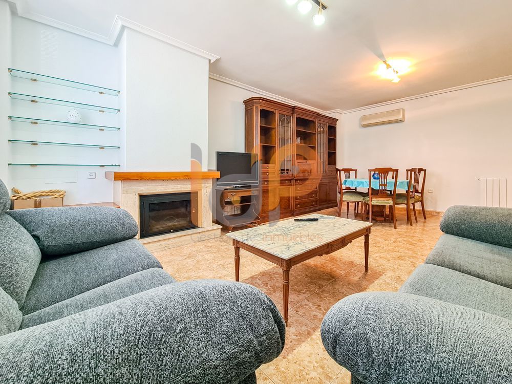 Living room of Flat for sale in Huércal-Overa  with Air Conditioner, Heating and Balcony