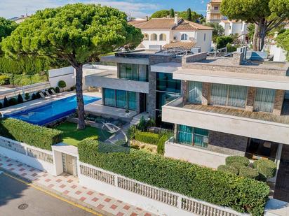 House or chalet for sale in Santa Eliana, Fenals