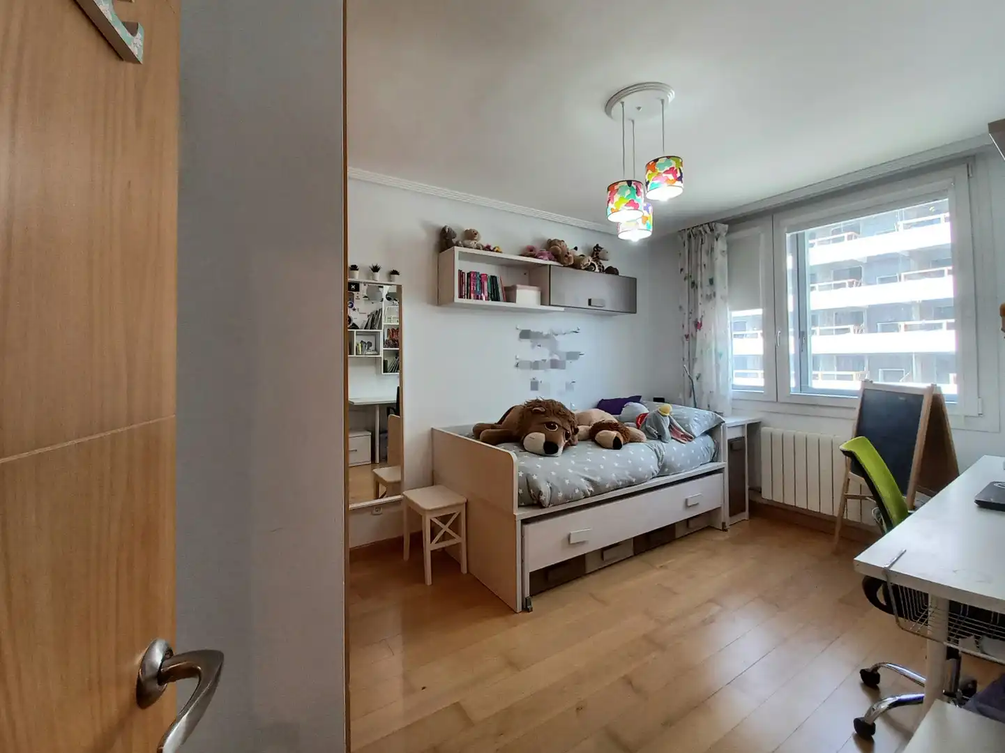 Habitación de Dúplex en venta en Burgos con Aire acondicionado, Calefacción y Terraza