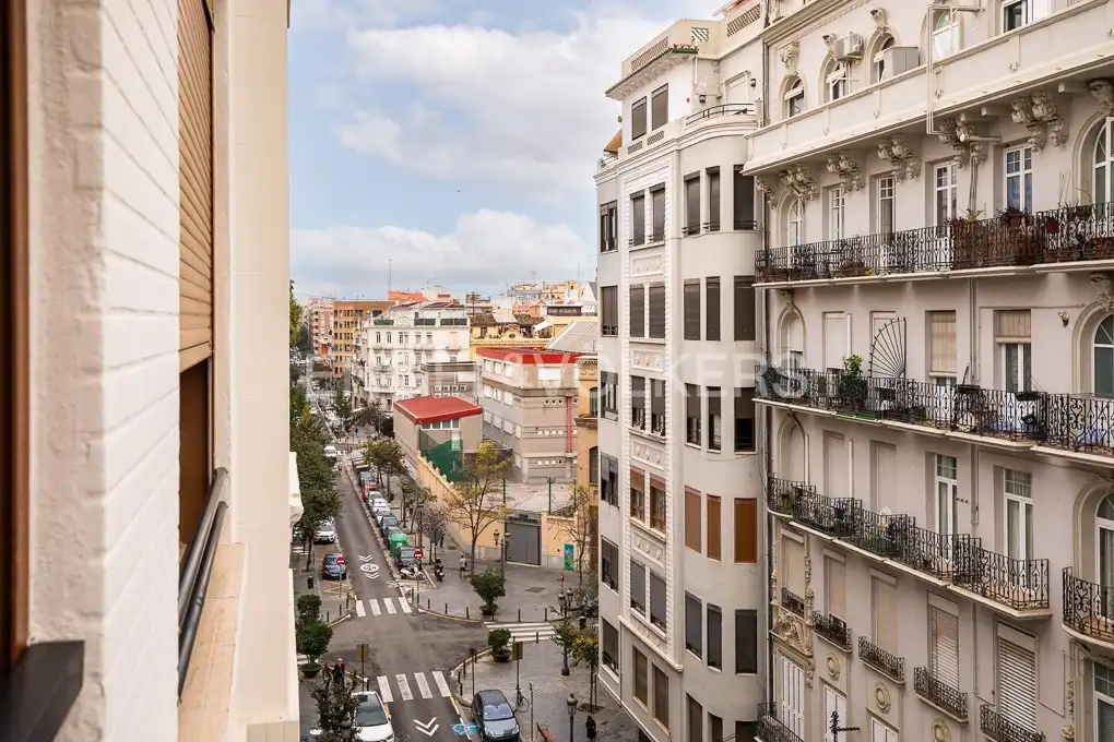 Vista exterior de Pis de lloguer en Valencia amb Aire condicionat, Calefacció i Parquet