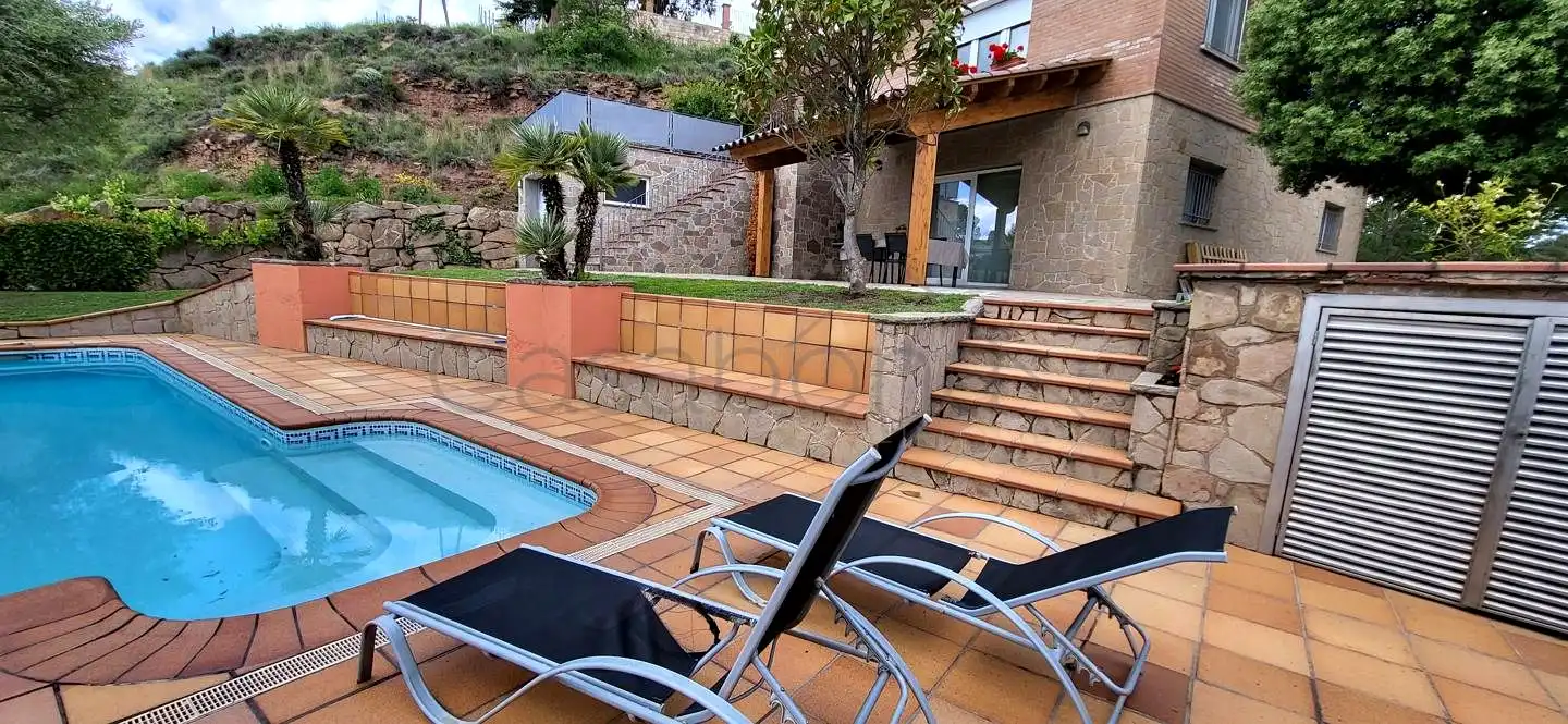 Piscina de Casa o chalet en venta en Olost con Jardín privado, Terraza y Piscina