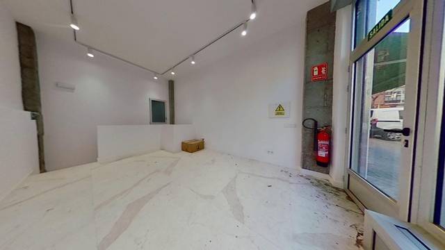 Local comercial en Venta en Calle de La Bañeza en Pilar