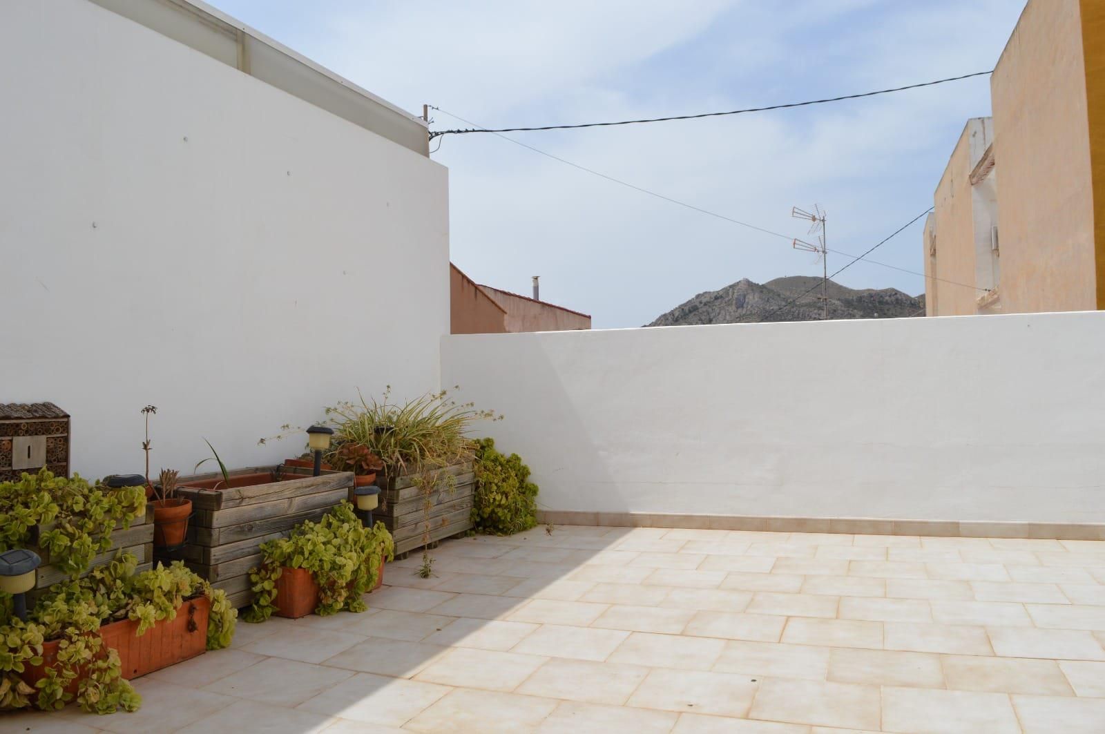 Terraza de Dúplex en venta en Elda con Aire acondicionado, Terraza y Trastero