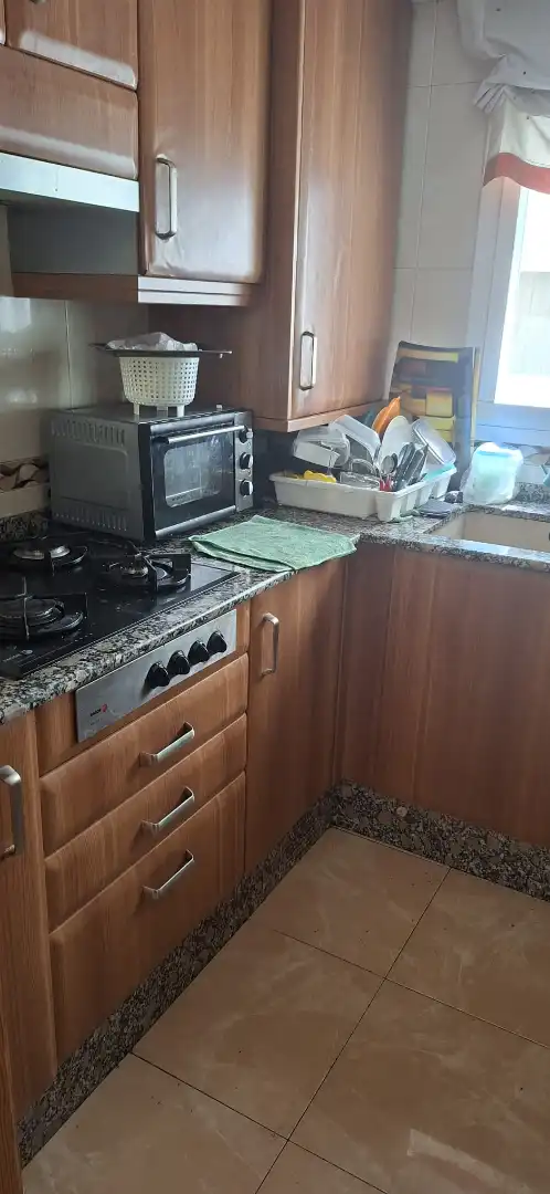 Cocina de Apartamento de alquiler en Valencia con Amueblado, Horno y Microondas