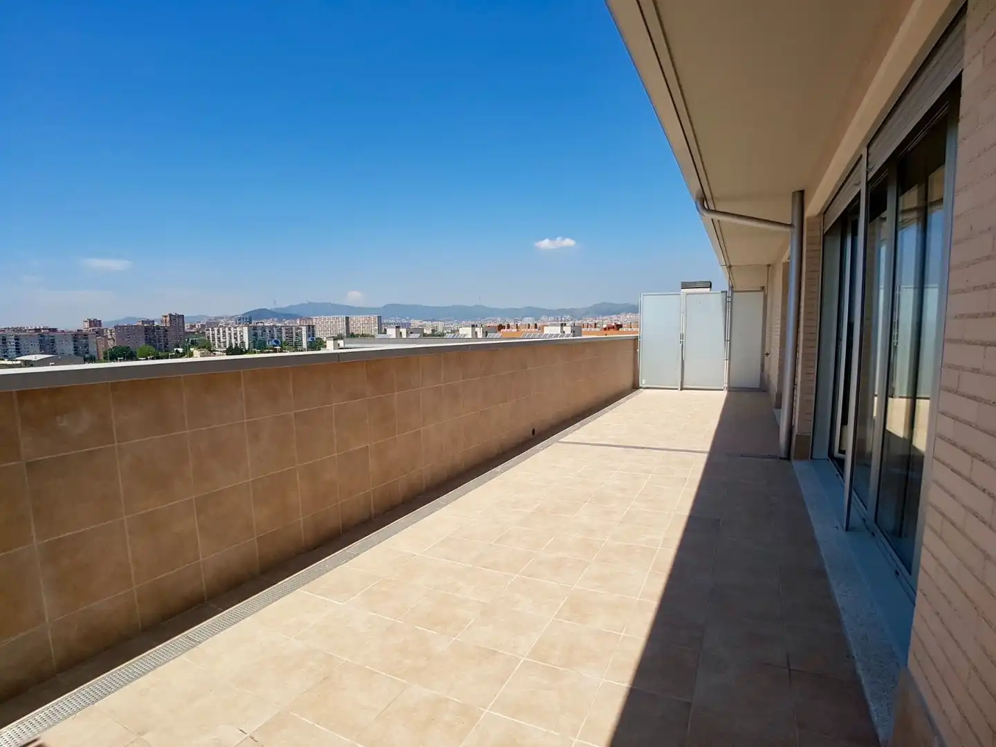 Terrassa de Àtic de lloguer en Sant Adrià de Besòs amb Aire condicionat, Calefacció i Parquet