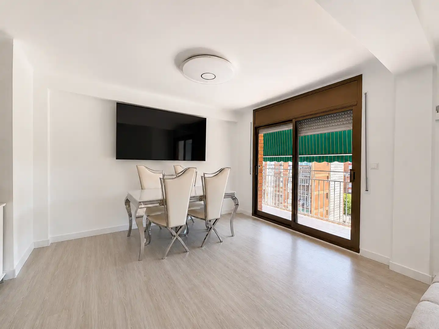 Comedor de Piso en venta en Badalona con Aire acondicionado y Calefacción