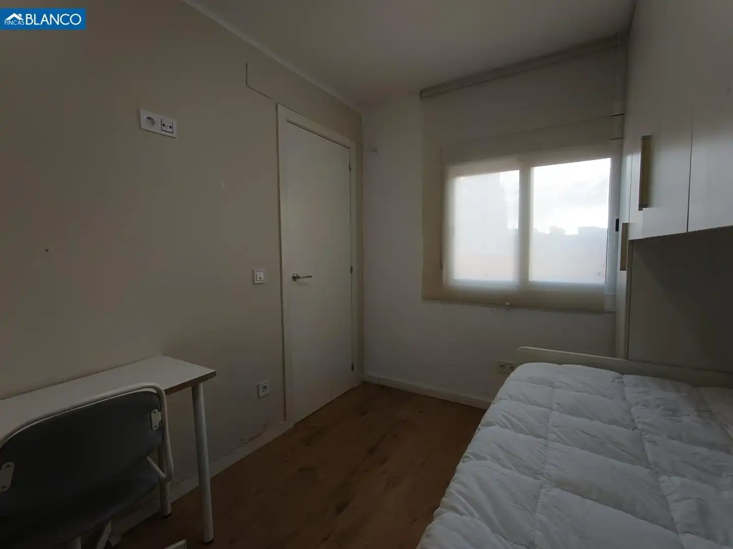 Dormitori de Àtic en venda en L'Hospitalet de Llobregat amb Calefacció, Parquet i Terrassa