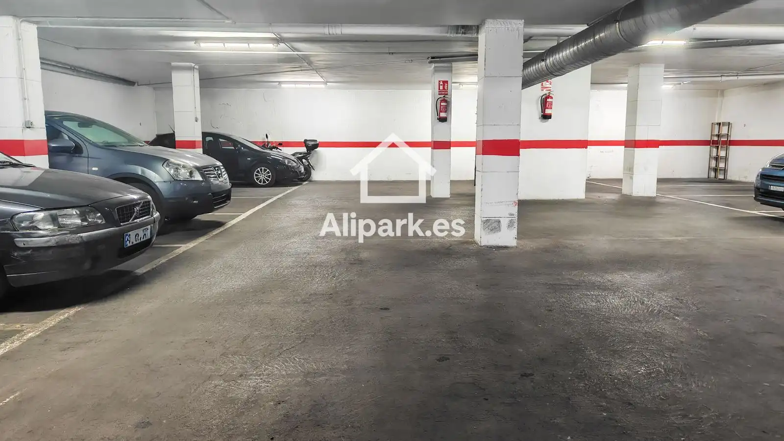 Parking de Piso en venta en Alicante / Alacant con Aire acondicionado, Calefacción y Amueblado