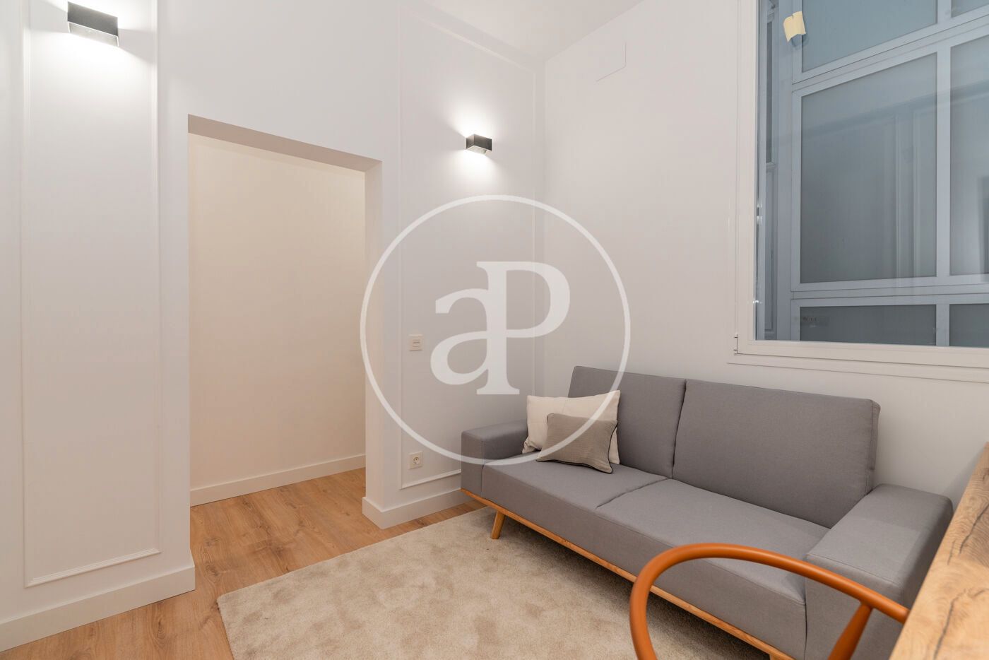 Living room of Flat to rent in  Madrid Capital  with Air Conditioner, Heating and Furnished