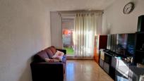 Sala d'estar de Planta baixa en venda en  Madrid Capital amb Aire condicionat, Terrassa i Moblat