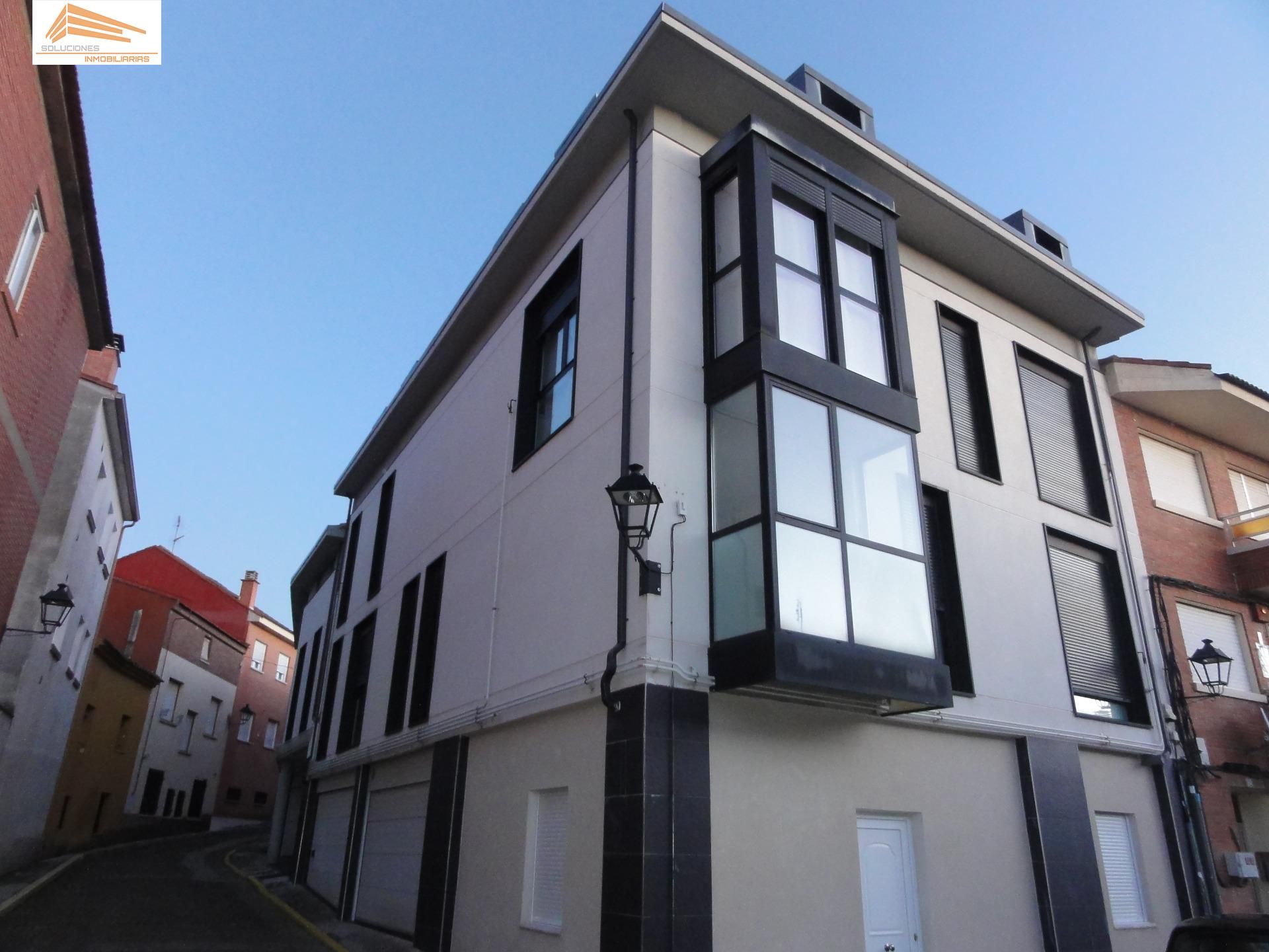 Exterior view of Flat for sale in Cigales  with Heating and Storage room