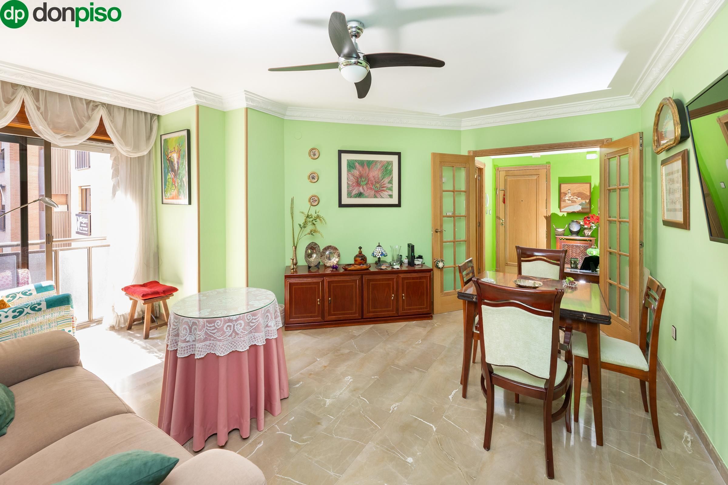 Dining room of Flat for sale in  Granada Capital  with Air Conditioner and Heating