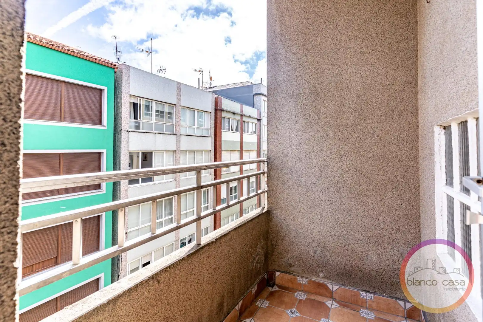 Terraza de Piso en venta en Carballo con Terraza, Trastero y Amueblado