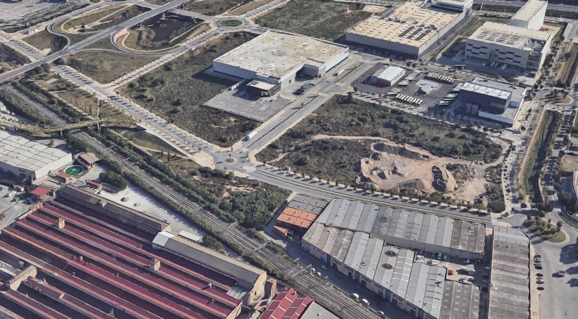 Vista exterior de Terreny industrial en venda en Viladecans