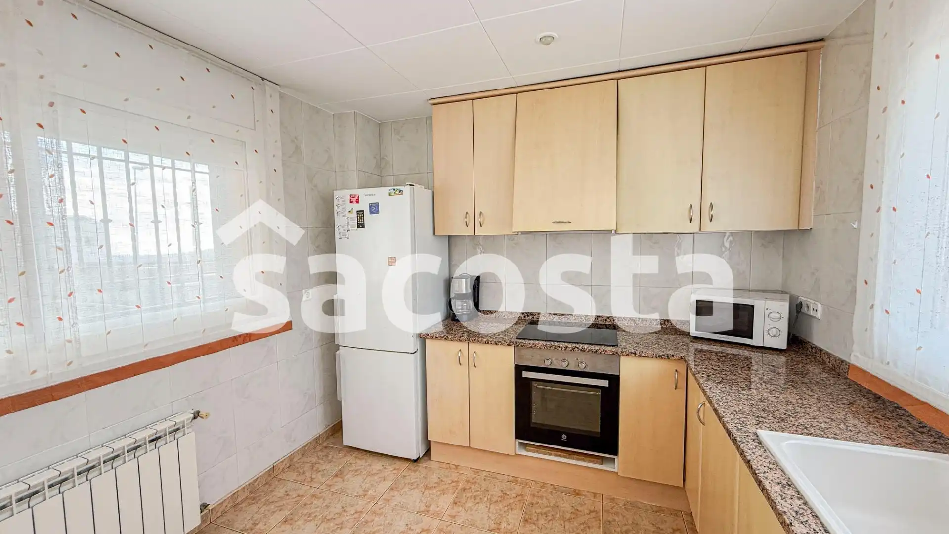 Cocina de Casa o chalet en venta en Lloret de Mar con Aire acondicionado, Jardín privado y Terraza