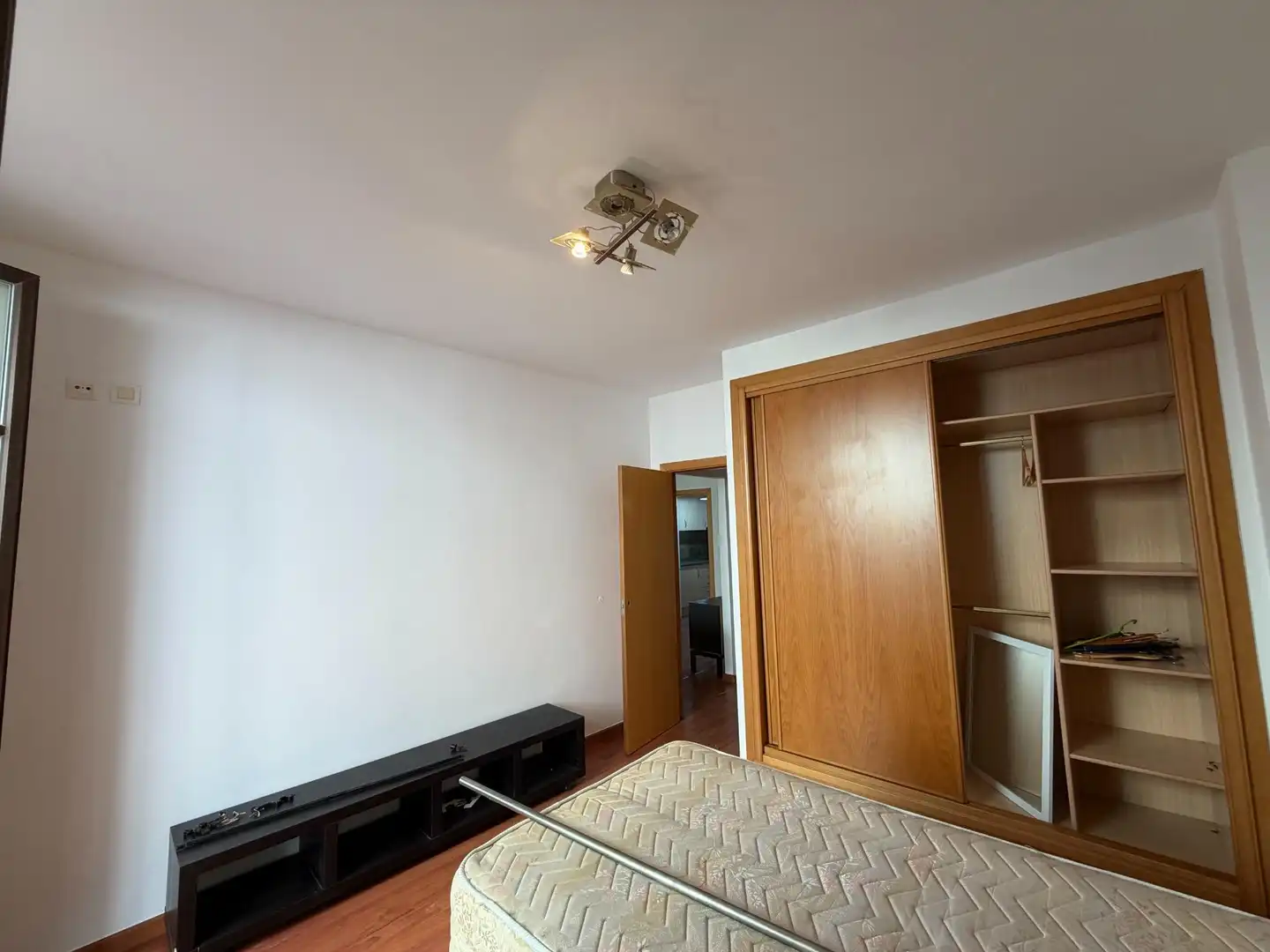 Habitación de Piso en venta en Castelló d'Empúries con Parquet y Trastero