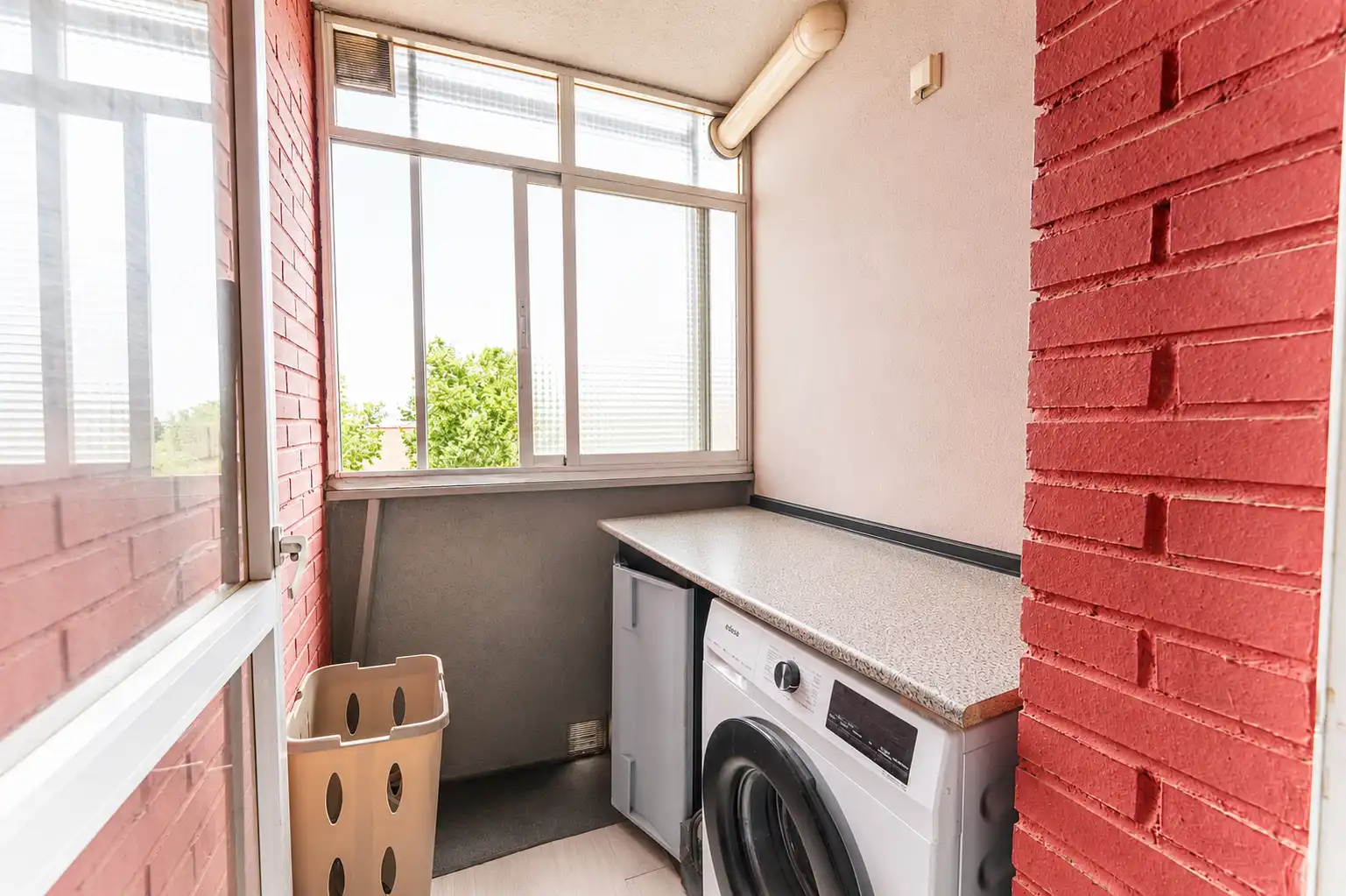 Terraza de Piso en venta en Fuenlabrada con Terraza, Amueblado y Horno