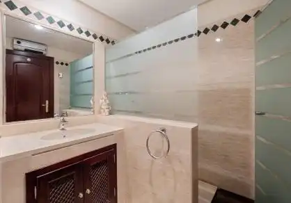 Bathroom of Apartments for sale in La Mairena