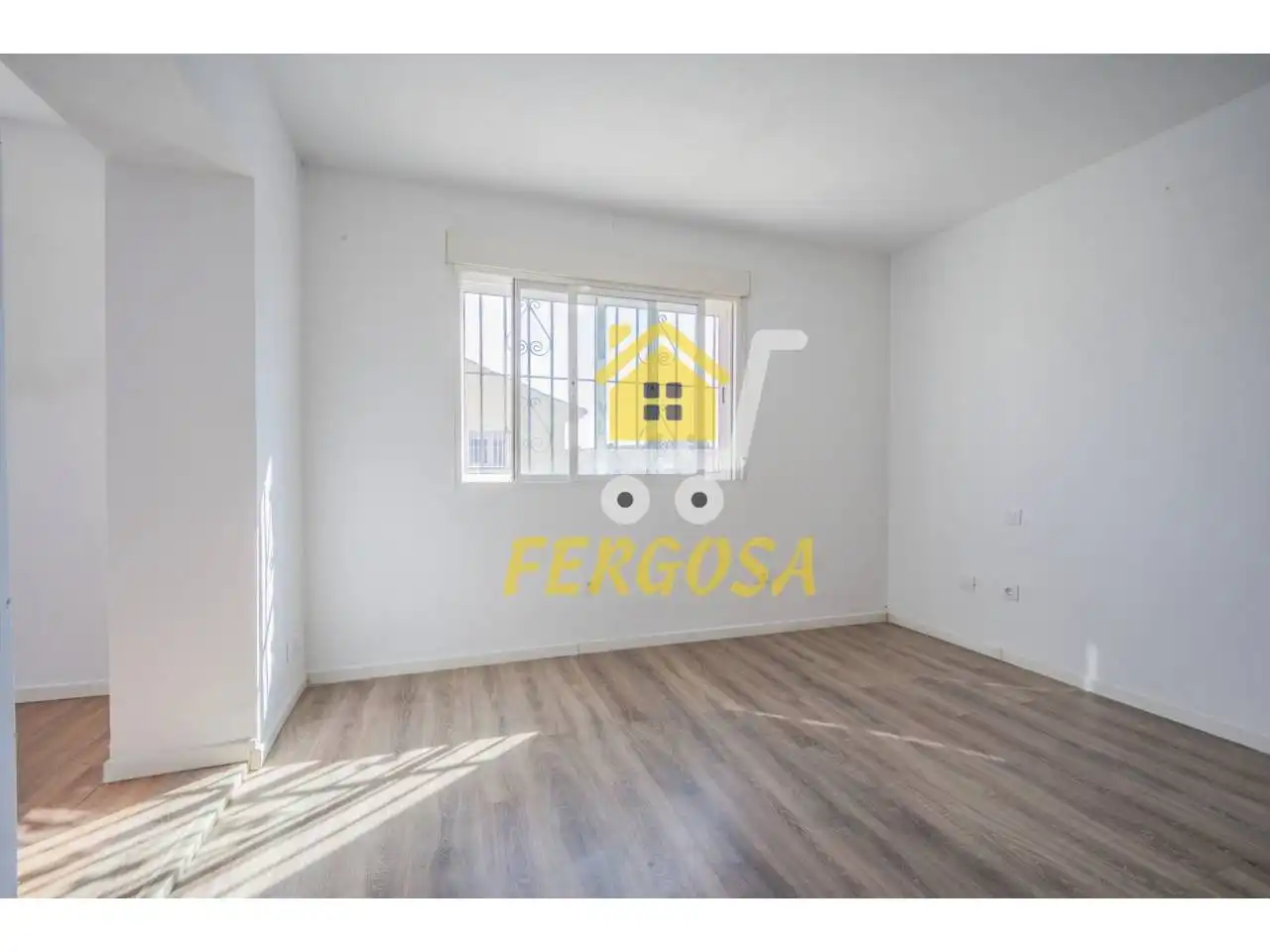 Dormitori de Casa adosada en venda en Las Ventas de Retamosa amb Jardí privat, Terrassa i Piscina