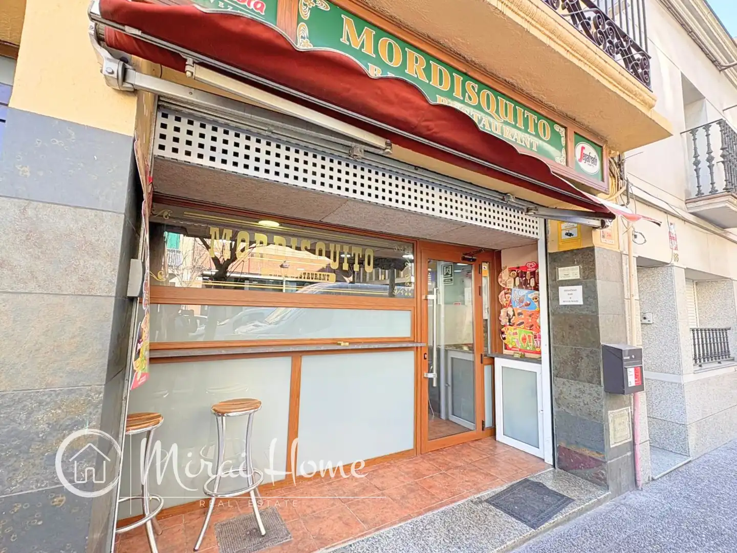 Business premises for transfer in Joan Prim, imagen 2