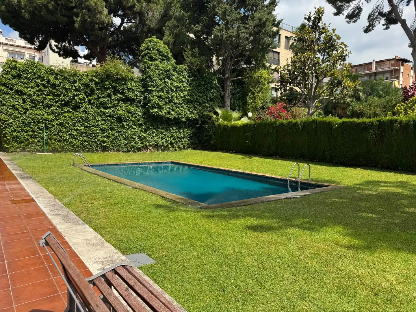 Piscina de Piso de alquiler en Barcelona con Calefacción, Jardín privado y Parquet