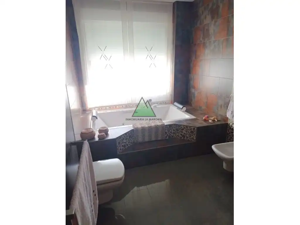 Bathroom of Houses for sale in Alfarnate, Málaga