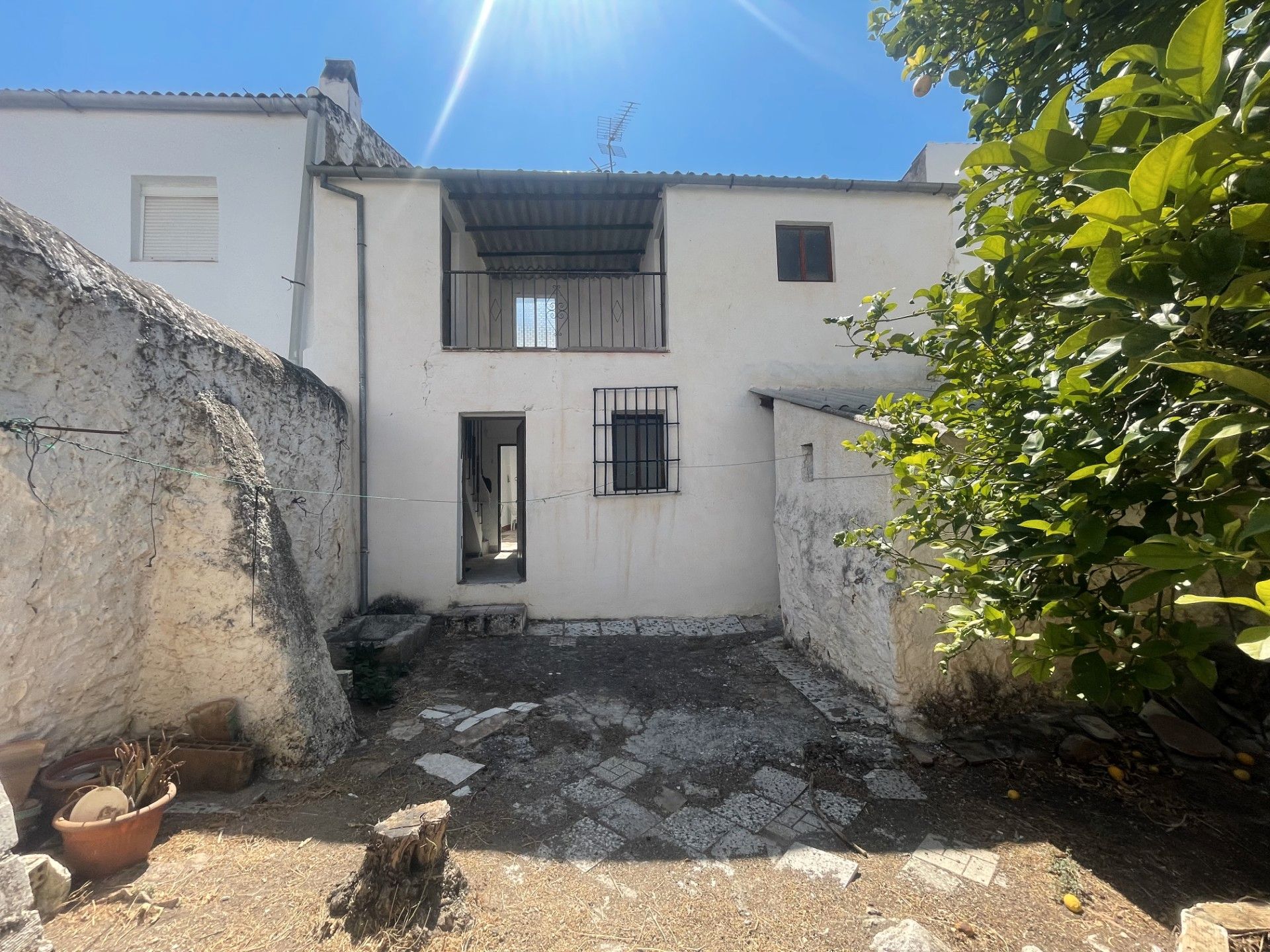 Exterior view of Single-family semi-detached for sale in Cañete la Real  with Terrace, Furnished and Oven