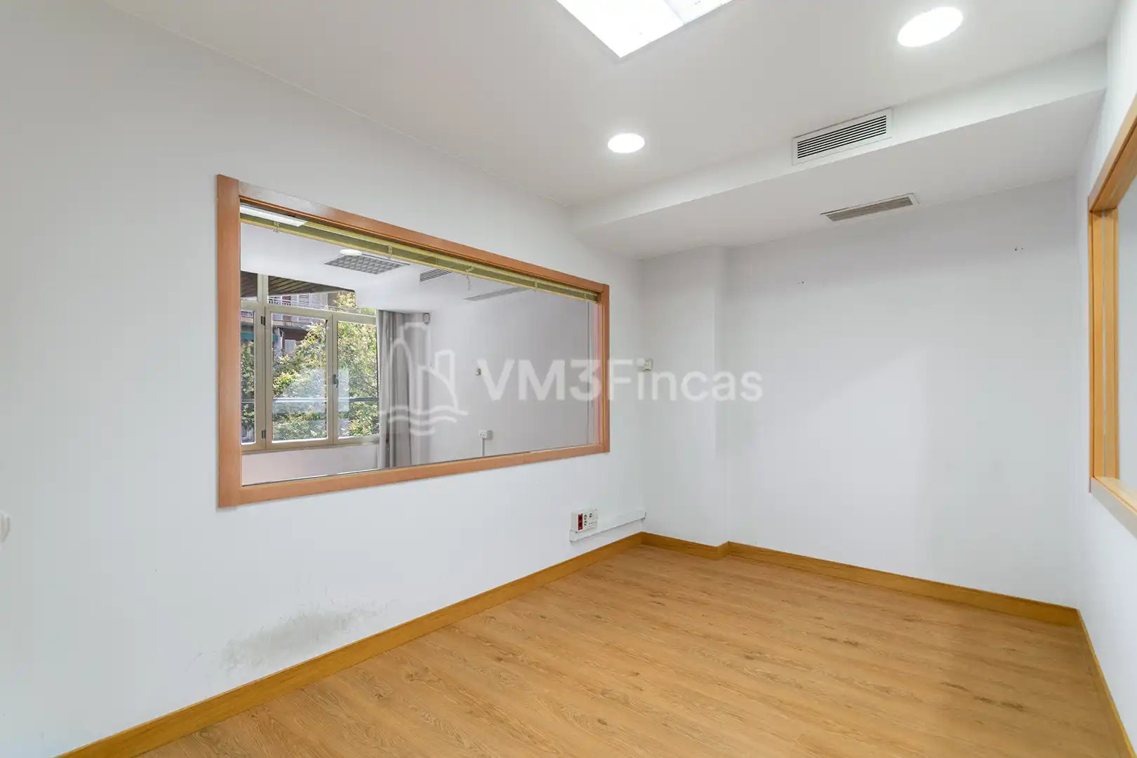 Oficina con terraza en venta en Carrer de Muntaner, imagen 28