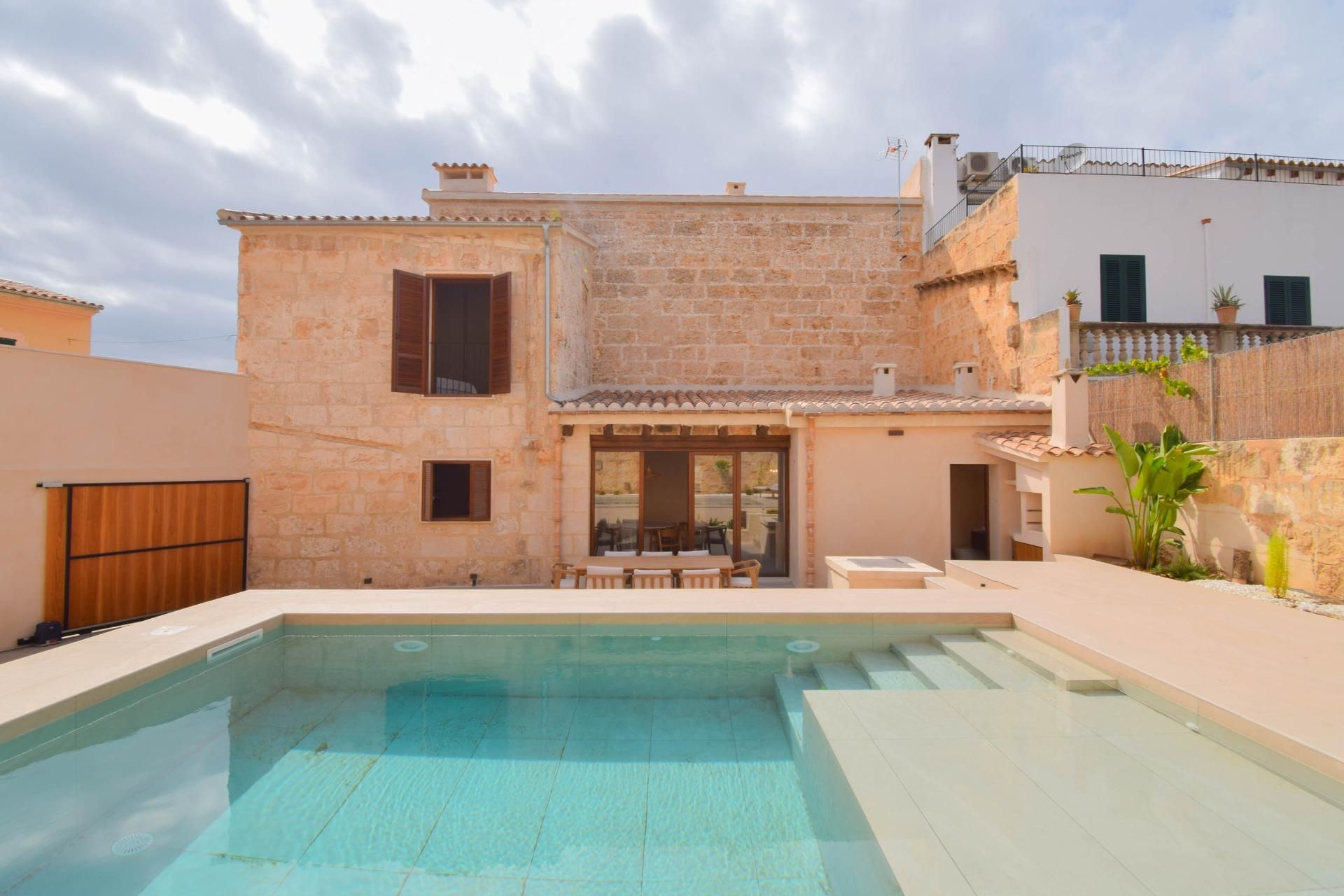 Swimming pool of Single-family semi-detached for sale in Muro  with Air Conditioner, Private garden and Terrace