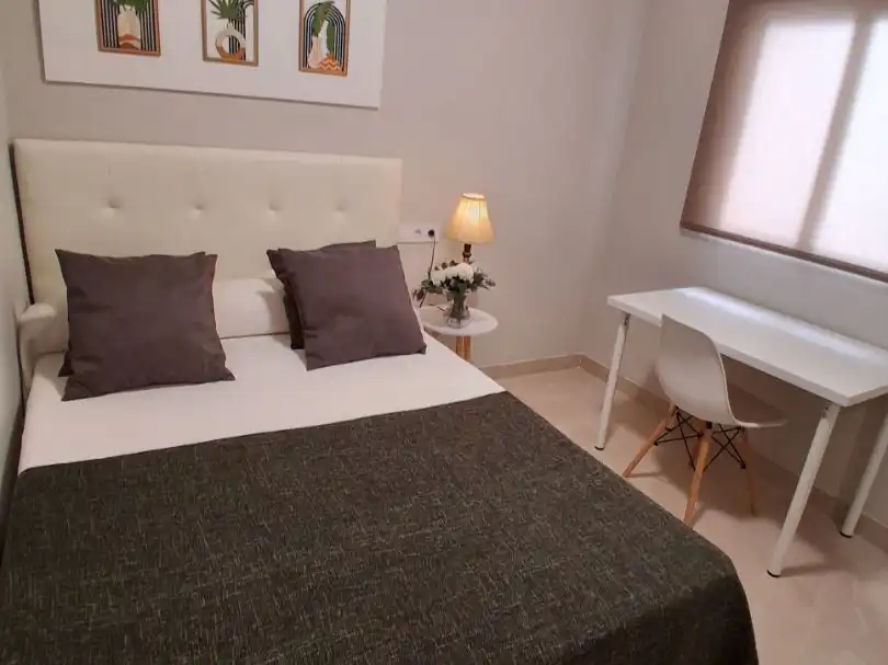 Bedroom of Flat for share in Córdoba  with Air Conditioner, Heating and Terrace