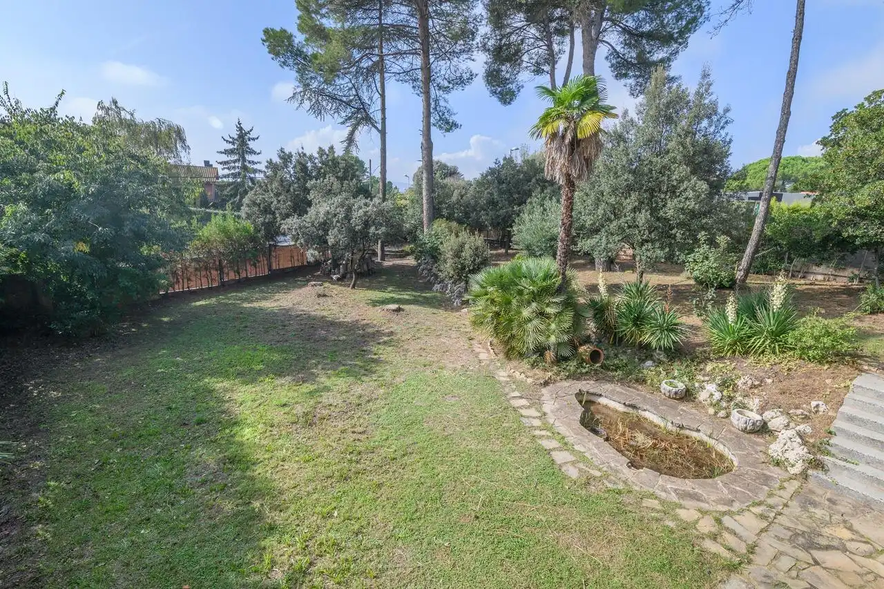 Terreny residencial en venda a Pirineus, imagen 2